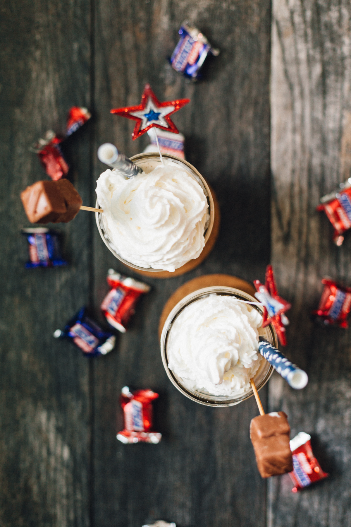 Perfect for summer: Peanut Butter Milkshakes with Snickers Skewers | Alyssa & Carla